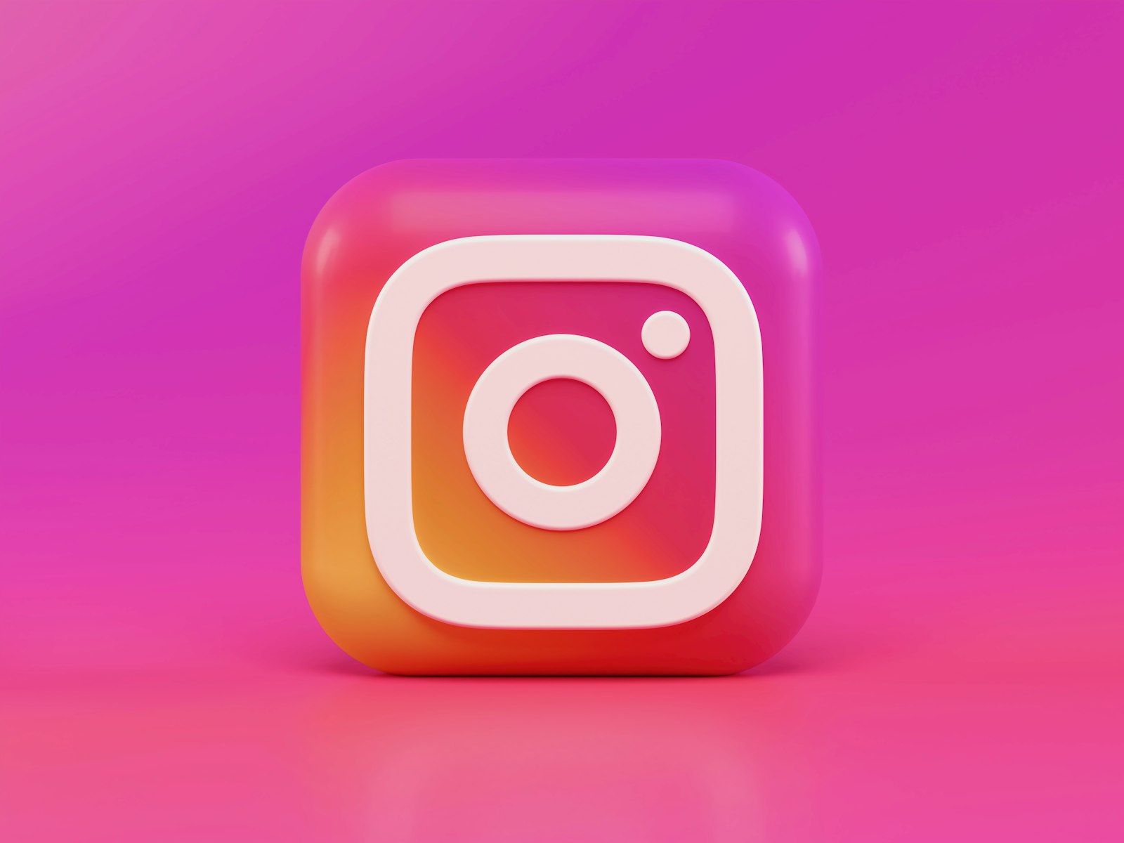 Phone showing TikTok vertical fashion video for Temu and TikTok Shop sellers